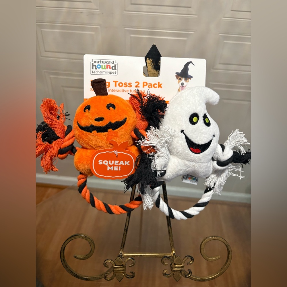 Outward Hound Ring Toss Ghost 7.5” Dog Toy. Set Of 2  With Squeaker